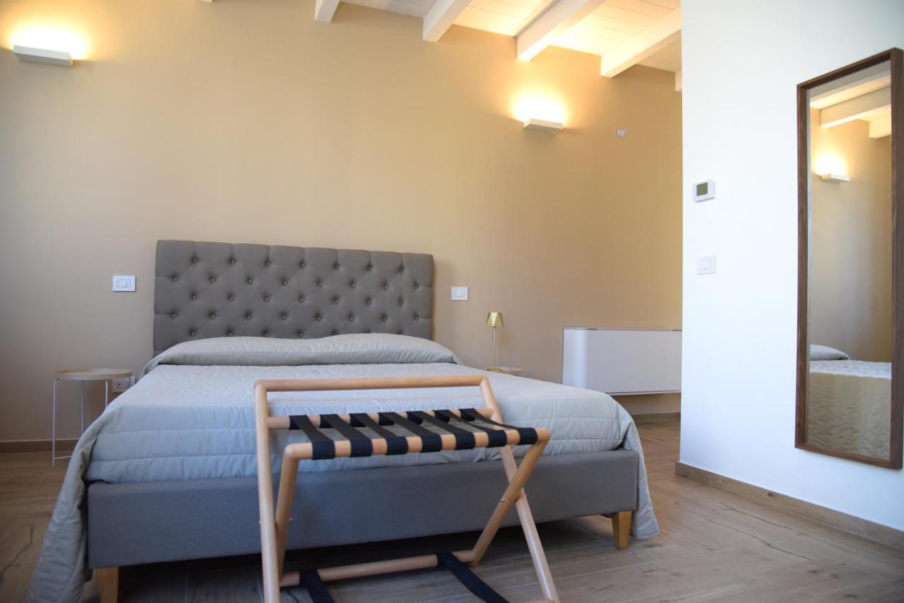 Serenity Apulian Rooms Trepuzzi Exterior photo